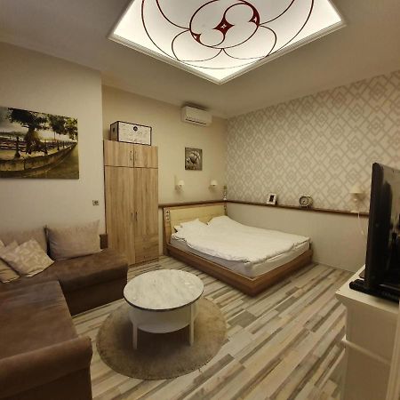 All In Apartman Ii. Budapest Exterior photo